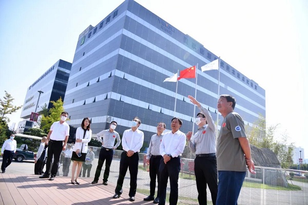 建行河北省分行党委书记、行长陈中新一行到6165cc金沙总站集团参观考察